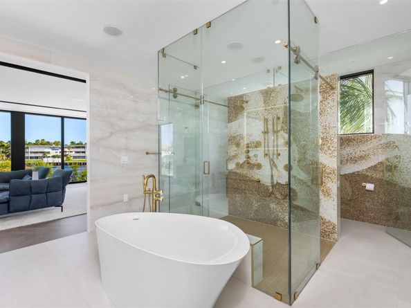 1555 SE 14th Ct, Deerfield Beach FL 33441