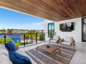 1555 SE 14th Ct, Deerfield Beach FL 33441