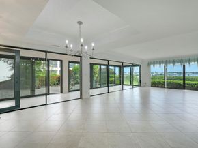 1660 Twelve Oaks Way 106 [50' Slip & Lift Incl, North Palm Beach FL 33408