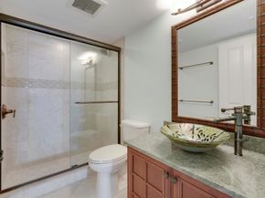 1660 Twelve Oaks Way 106 [50' Slip & Lift Incl, North Palm Beach FL 33408