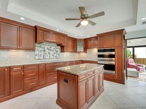 1660 Twelve Oaks Way 106 [50' Slip & Lift Incl, North Palm Beach FL 33408