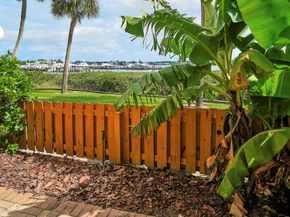 1660 Twelve Oaks Way 106 [50' Slip & Lift Incl, North Palm Beach FL 33408