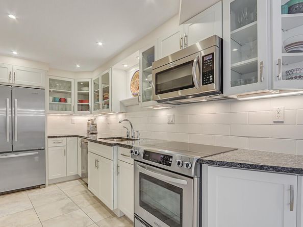 1300 S Highway A1a 424, Jupiter FL 33477