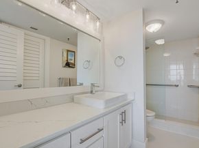 1300 S Highway A1a 424, Jupiter FL 33477