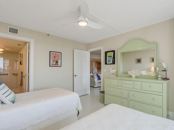 1300 S Highway A1a 424, Jupiter FL 33477