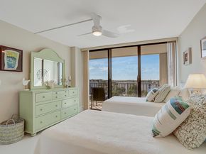 1300 S Highway A1a 424, Jupiter FL 33477