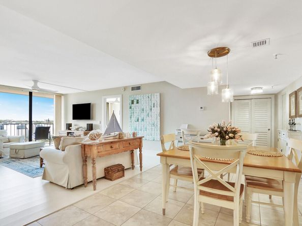 1300 S Highway A1a 424, Jupiter FL 33477