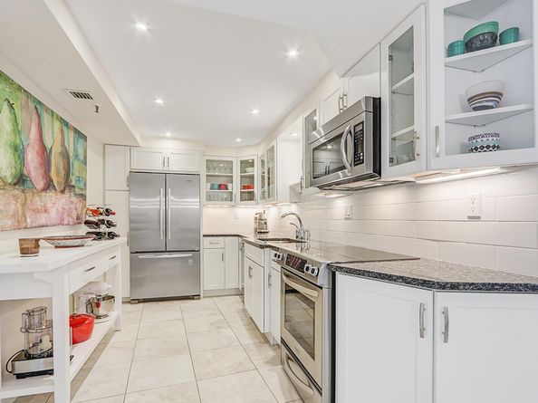 1300 S Highway A1a 424, Jupiter FL 33477