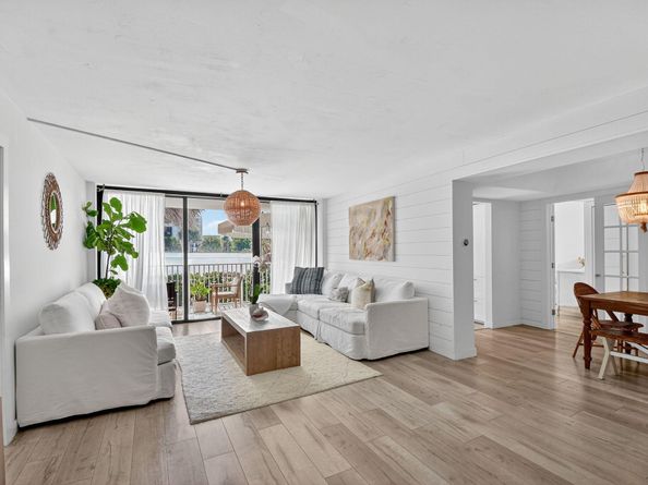 3590 S Ocean Boulevard 209, South Palm Beach FL 33480