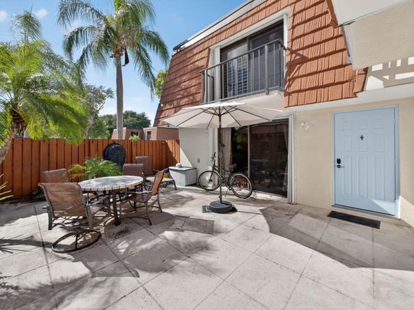 2524 25th Court, Jupiter FL 33477