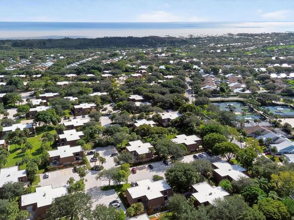 2524 25th Court, Jupiter FL 33477