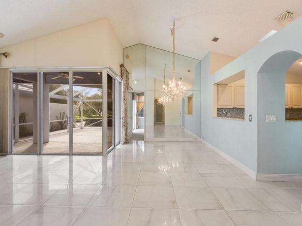 5 Brighton Court, Palm Beach Gardens FL 33418