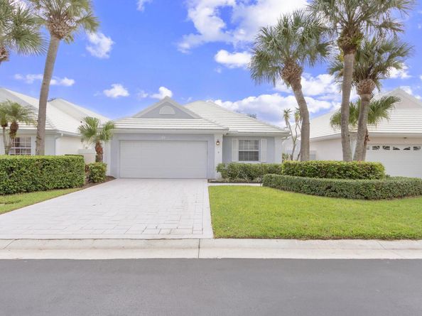 5 Brighton Court, Palm Beach Gardens FL 33418