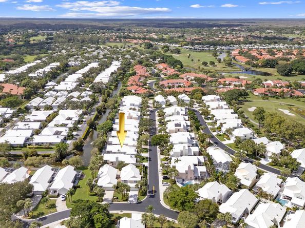 5 Brighton Court, Palm Beach Gardens FL 33418