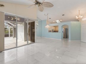 5 Brighton Court, Palm Beach Gardens FL 33418