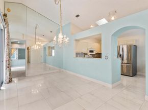 5 Brighton Court, Palm Beach Gardens FL 33418