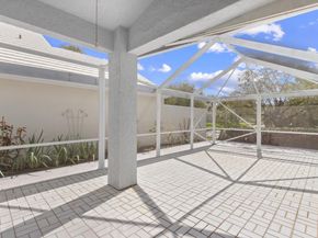 5 Brighton Court, Palm Beach Gardens FL 33418