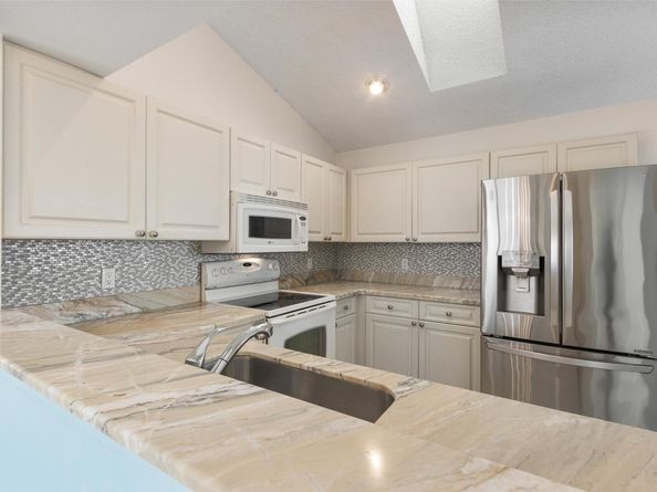 5 Brighton Court, Palm Beach Gardens FL 33418