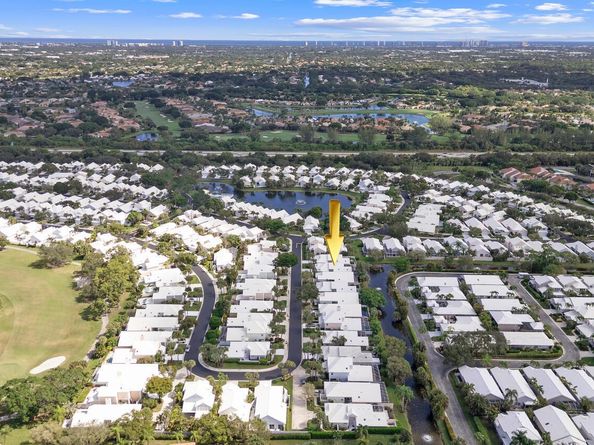 5 Brighton Court, Palm Beach Gardens FL 33418