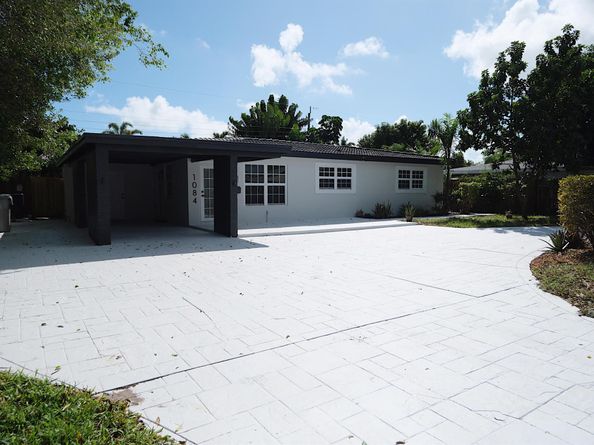 1084 SW 4th Avenue, Pompano Beach FL 33060