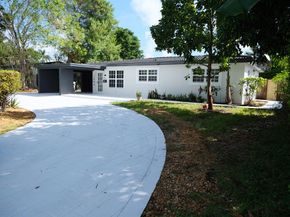 1084 SW 4th Avenue, Pompano Beach FL 33060