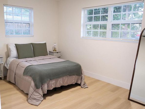 1084 SW 4th Avenue, Pompano Beach FL 33060