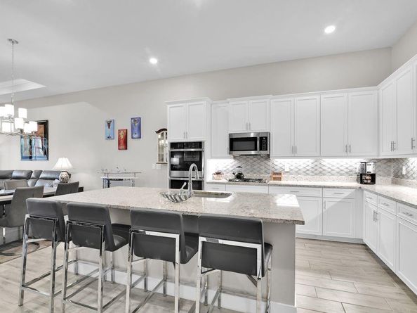 7524 N Blue Spring Dr, Parkland FL 33067