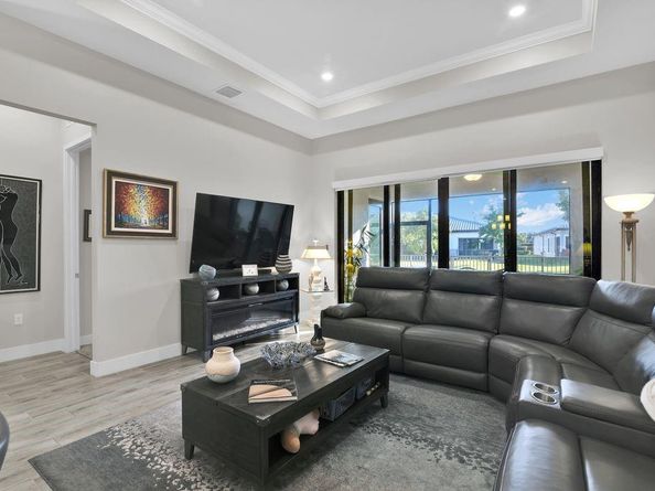 7524 N Blue Spring Dr, Parkland FL 33067