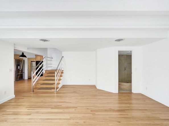 2601 NE 37th St, Fort Lauderdale FL 33308