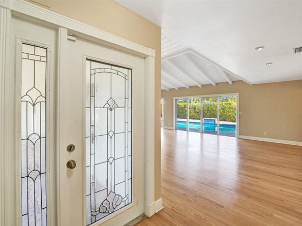 2601 NE 37th St, Fort Lauderdale FL 33308