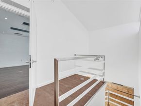 2601 NE 37th St, Fort Lauderdale FL 33308