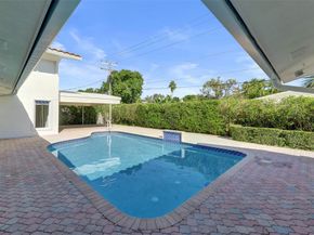 2601 NE 37th St, Fort Lauderdale FL 33308