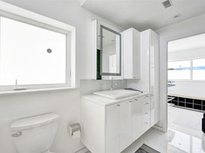 2601 NE 37th St, Fort Lauderdale FL 33308