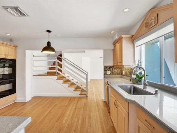 2601 NE 37th St, Fort Lauderdale FL 33308