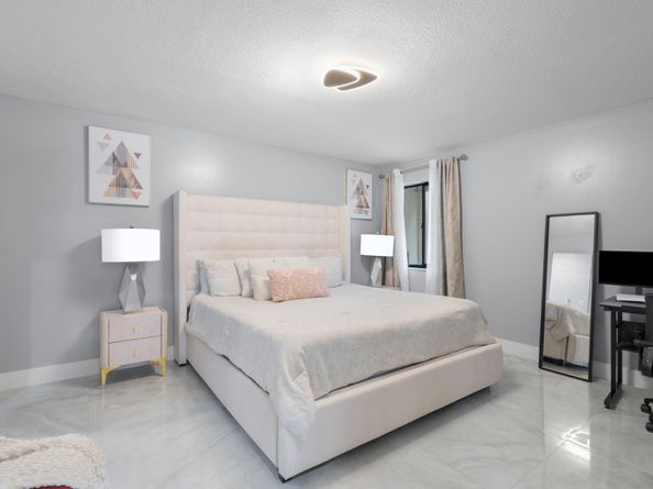 9502 SW 1st Ct, Coral Springs FL 33071