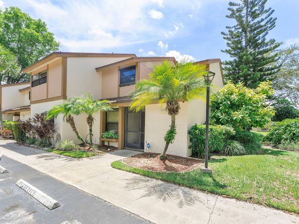 3051 NW 48th Ave 808, Coconut Creek FL 33063