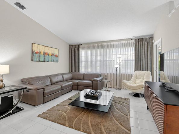 17257 Boca Club Boulevard 1, Boca Raton FL 33487