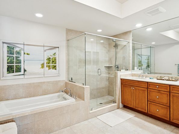 822 Bay Colony Drive S 822, Juno Beach FL 33408