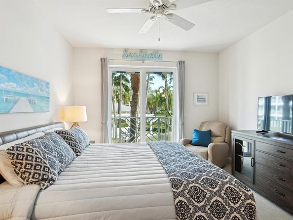 822 Bay Colony Drive S 822, Juno Beach FL 33408