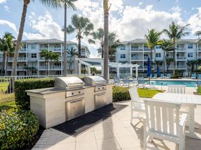 822 Bay Colony Drive S 822, Juno Beach FL 33408