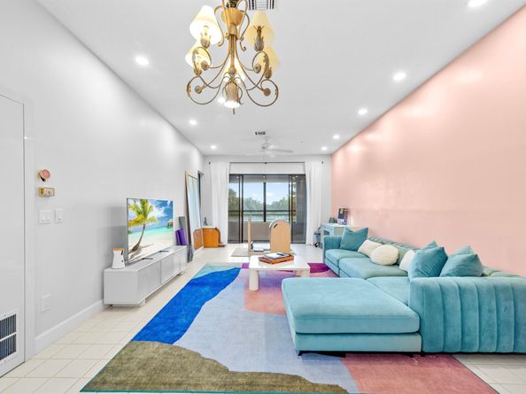 7460 La Paz Boulevard 304, Boca Raton FL 33433