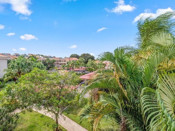 7460 La Paz Boulevard 304, Boca Raton FL 33433