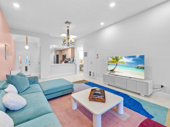 7460 La Paz Boulevard 304, Boca Raton FL 33433