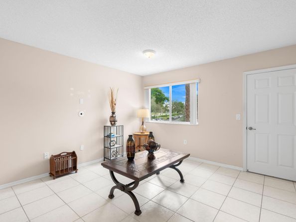 7763 Southampton Ter 215, Tamarac FL 33321