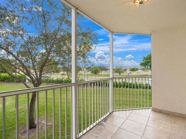 7763 Southampton Ter 215, Tamarac FL 33321