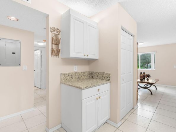 7763 Southampton Ter 215, Tamarac FL 33321