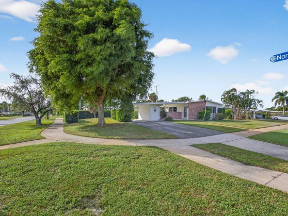 726 Flamingo Way, North Palm Beach FL 33408