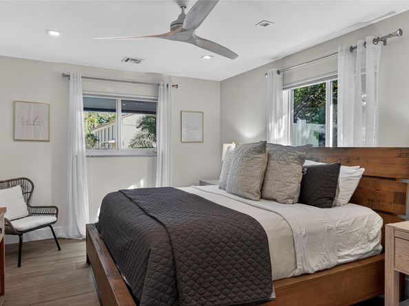 1959 SE 25th Avenue, Fort Lauderdale FL 33316