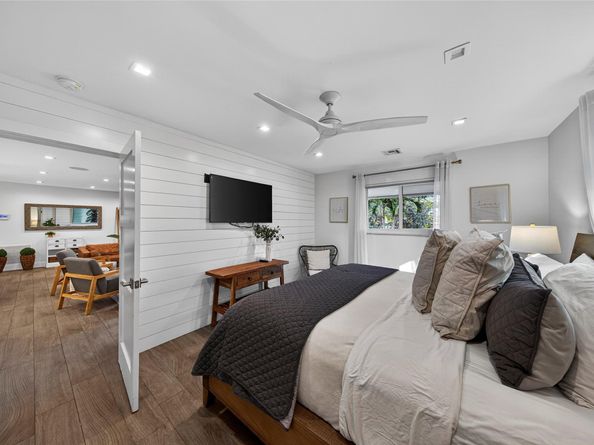 1959 SE 25th Avenue, Fort Lauderdale FL 33316