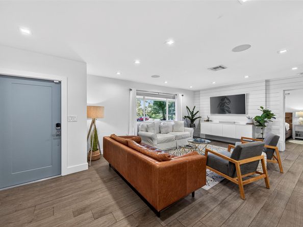 1959 SE 25th Avenue, Fort Lauderdale FL 33316